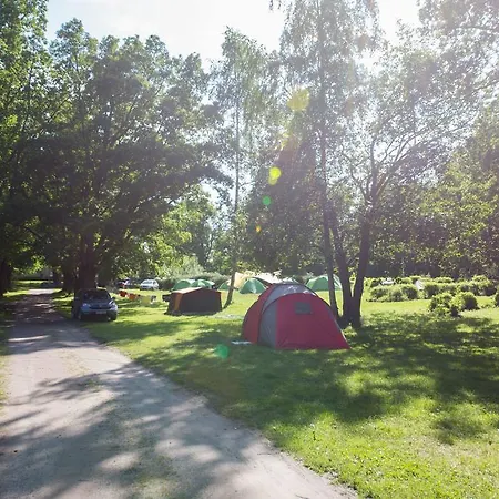 キャンピング ハルマラ